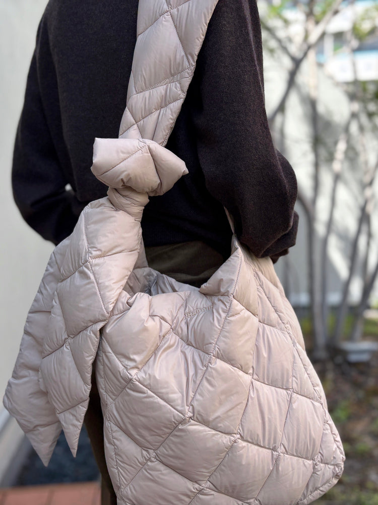 08sircus × TAION down shoulder bag / beige / S25AW-BG01