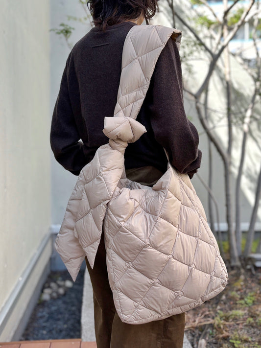 08sircus × TAION down shoulder bag / beige / S25AW-BG01