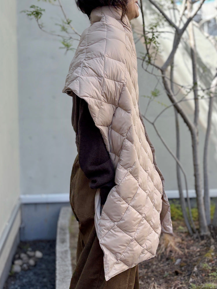 08sircus × TAION / down stole / beigi / S25AW-AC01