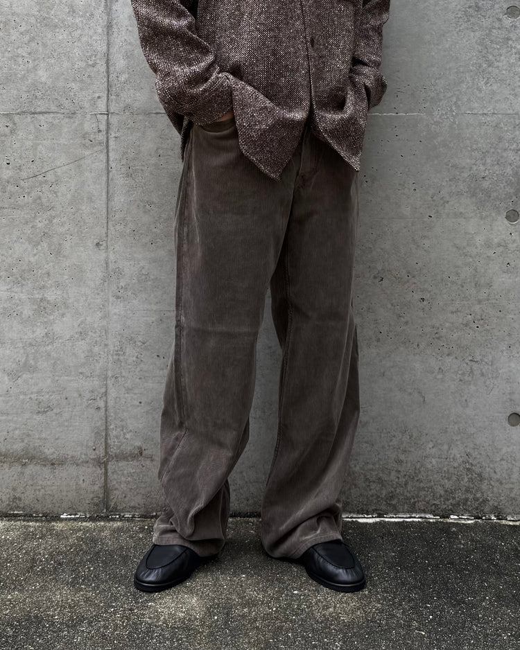 AURALEE / GARMENT-DYED FINX CORDUROY 5P WIDE PANTS / OLIVE BROWN / A26AP01FX