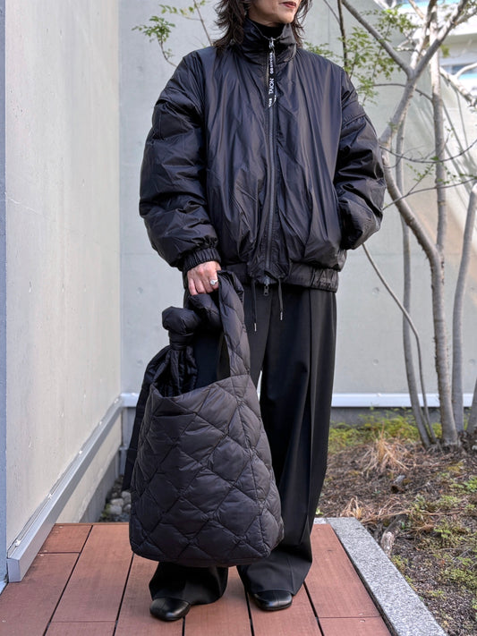 08sircus × TAION down shoulder bag / black / S25AW-BG01