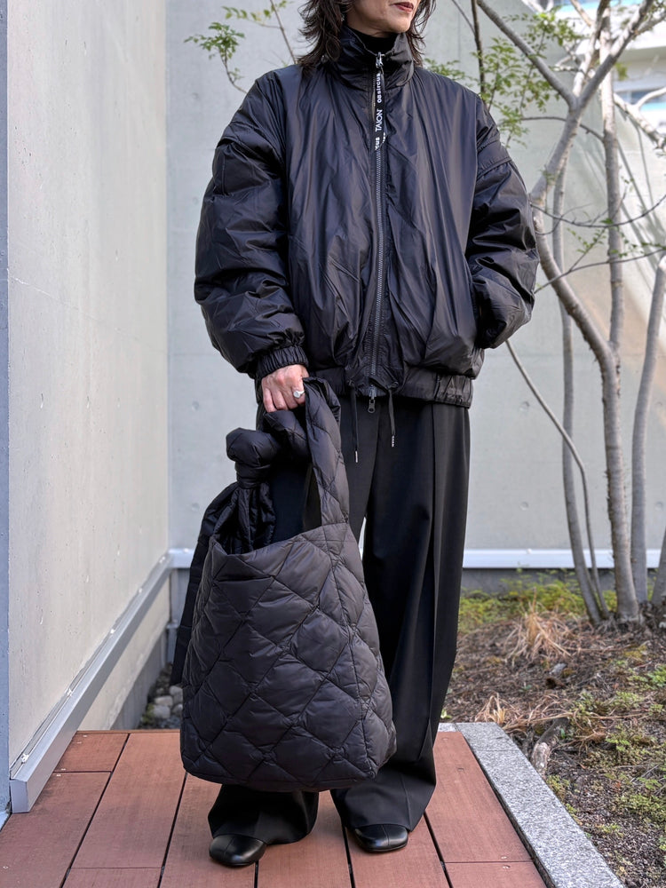 08sircus × TAION down shoulder bag / black / S25AW-BG01