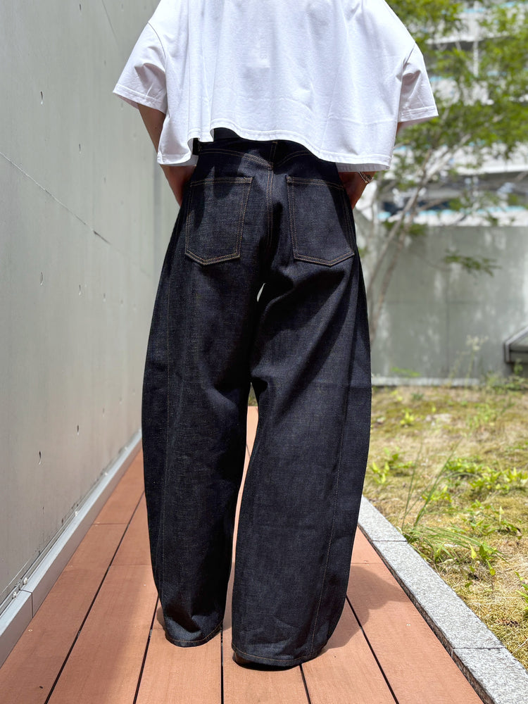HYKE / BARREL-LEG DENIM JEANS / Original Blue / 13382 /
