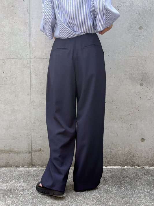 CLANE / BASIC TUCK PANTS / NAVY / 10110-7083