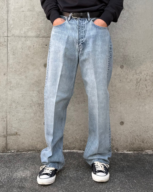 AURALEE / FADED HEAVY DENIM CENTER-PLEATED PANTS / FADED INDIGO / A26AP02PD
