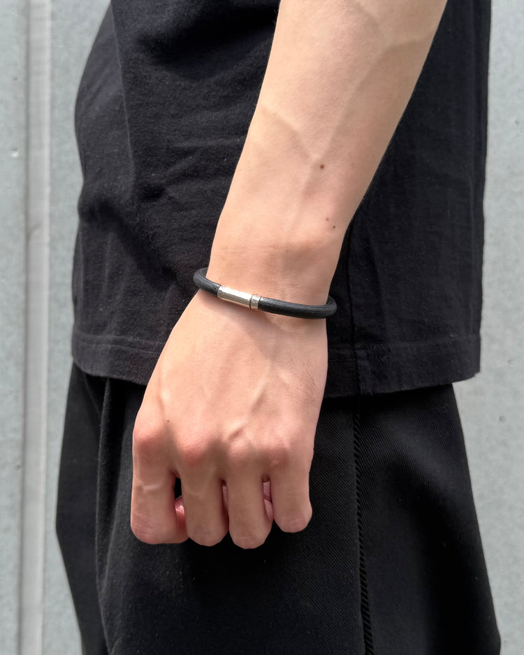 END CUSTOM JEWELLERS / Magnetic leather bracelet 5 / ENDB080