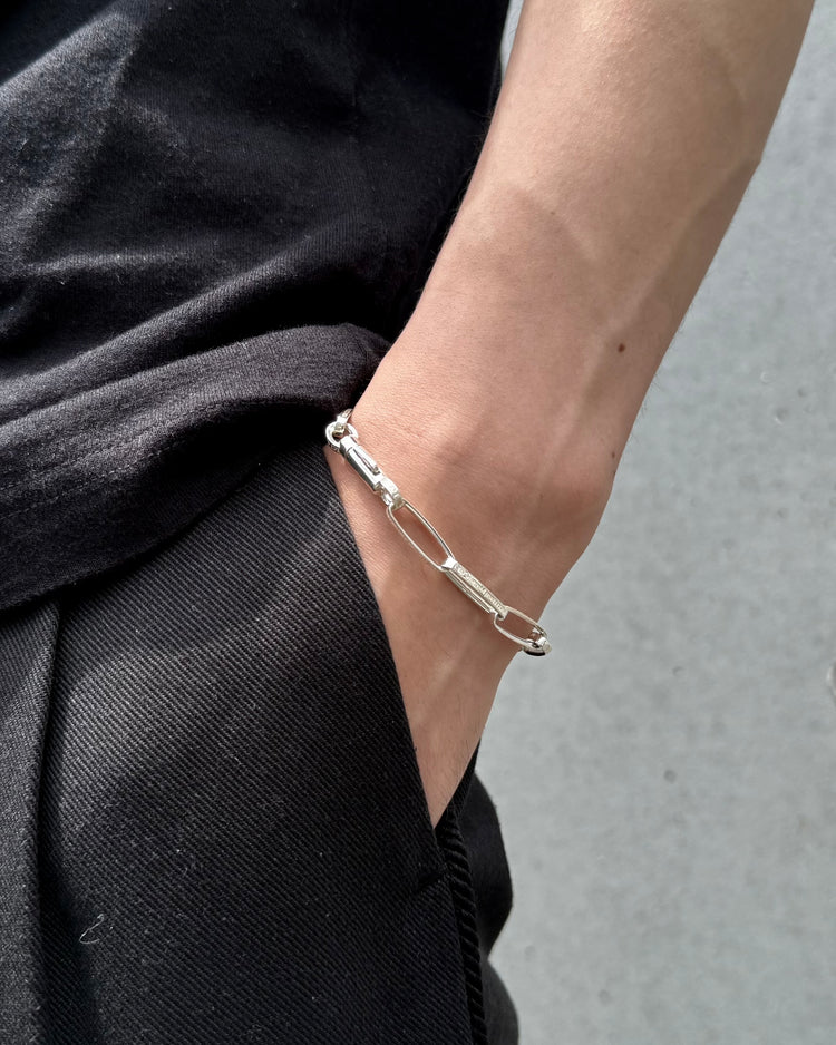 END CUSTOM JEWELLERS / Half rounded narrow chain brecelet / ENDB110