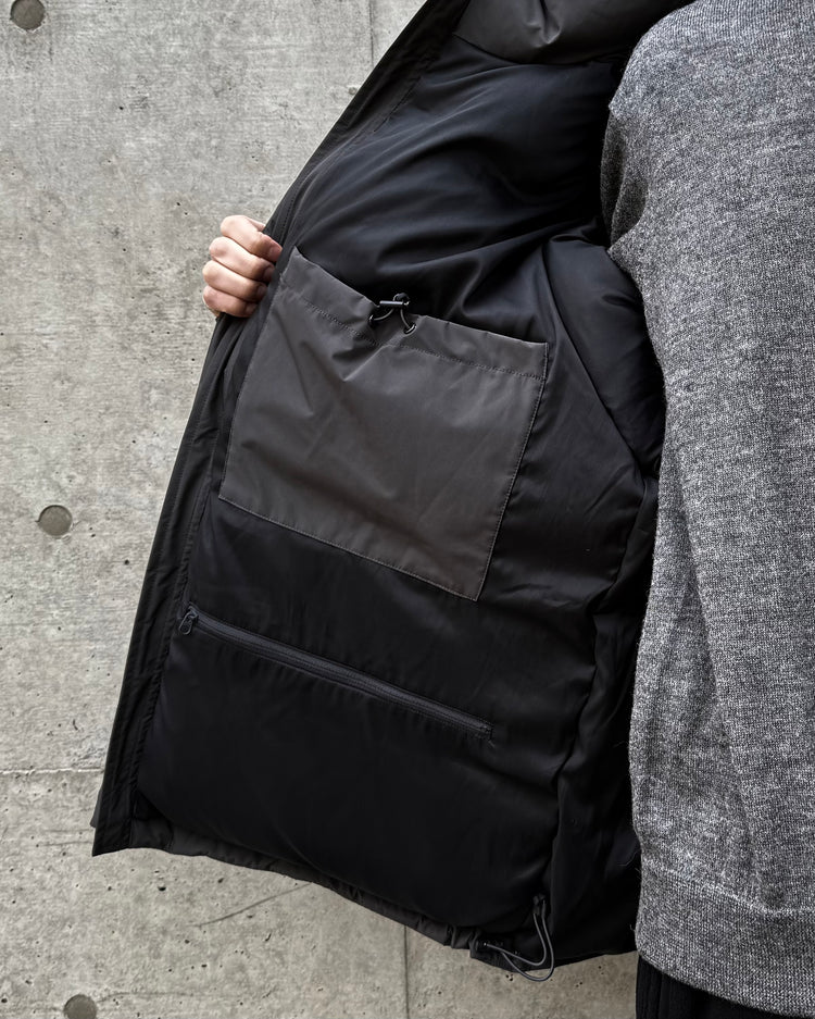 DAIWA PIER39 / WINDSTOPPER EXPEDITION DOWN JACKET / CHARCOAL / BW-15025W