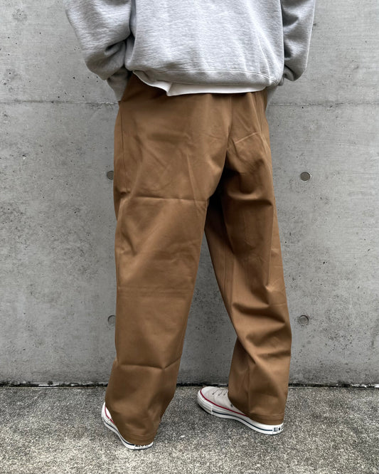 DESCENDANT / DC-3 ORGANIC COTTON TWILL TROUSERS / 252TQDS-PTM01 / Khakee