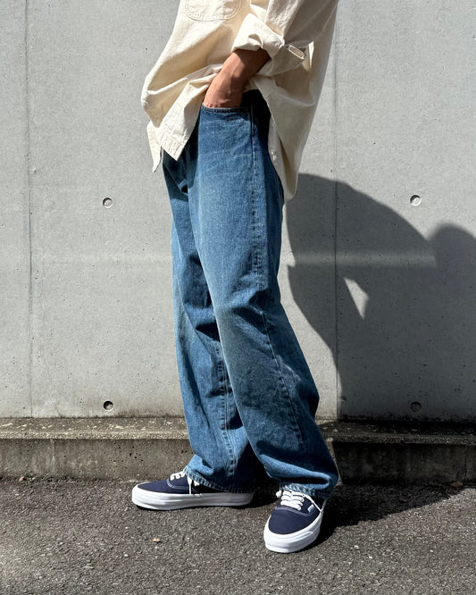 DESCENDANT / 1995 DENIM TROUSERS BAGGY LIGHT WASH / 252WVDS-PTM04 / INDIGO