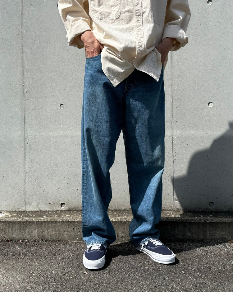 DESCENDANT / 1995 DENIM TROUSERS BAGGY LIGHT WASH / 252WVDS-PTM04 / INDIGO