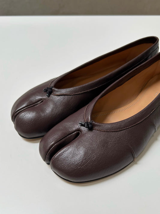 Maison Margiela / New Tabi Ballerina / Dark Brown / S58WZ0127P6378T2358