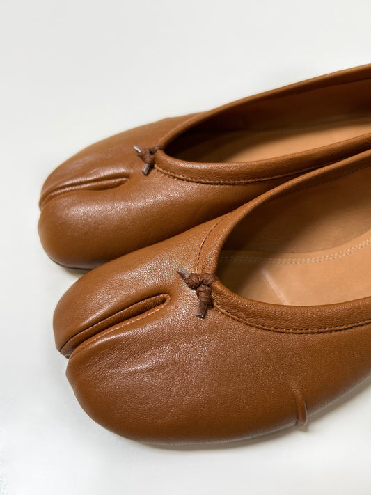 Maison Margiela / New Tabi Ballerina / Light Brown / S58WZ0127P6378T2289