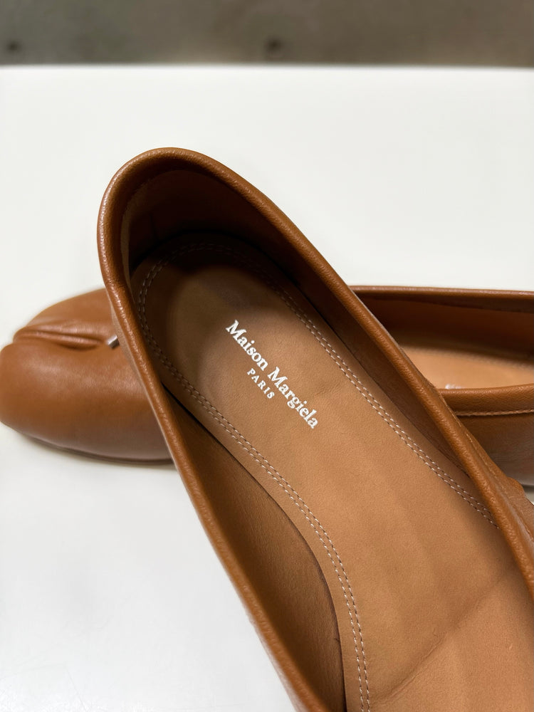 Maison Margiela / New Tabi Ballerina / Light Brown / S58WZ0127P6378T2289