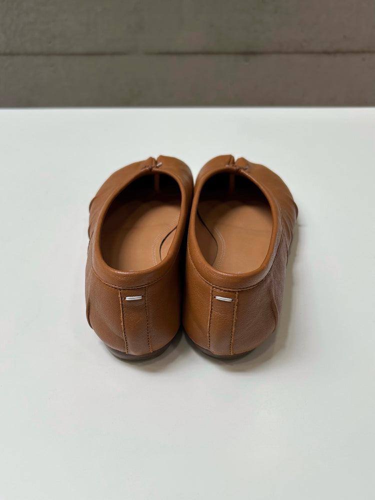 Maison Margiela / New Tabi Ballerina / Light Brown / S58WZ0127P6378T2289