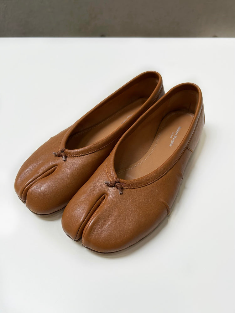 Maison Margiela / New Tabi Ballerina / Light Brown / S58WZ0127P6378T2289