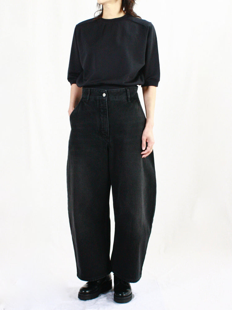 STUDIO NICHOLSON / CHALCO DENIM WIDE CROP PANT / WASHED BLACK