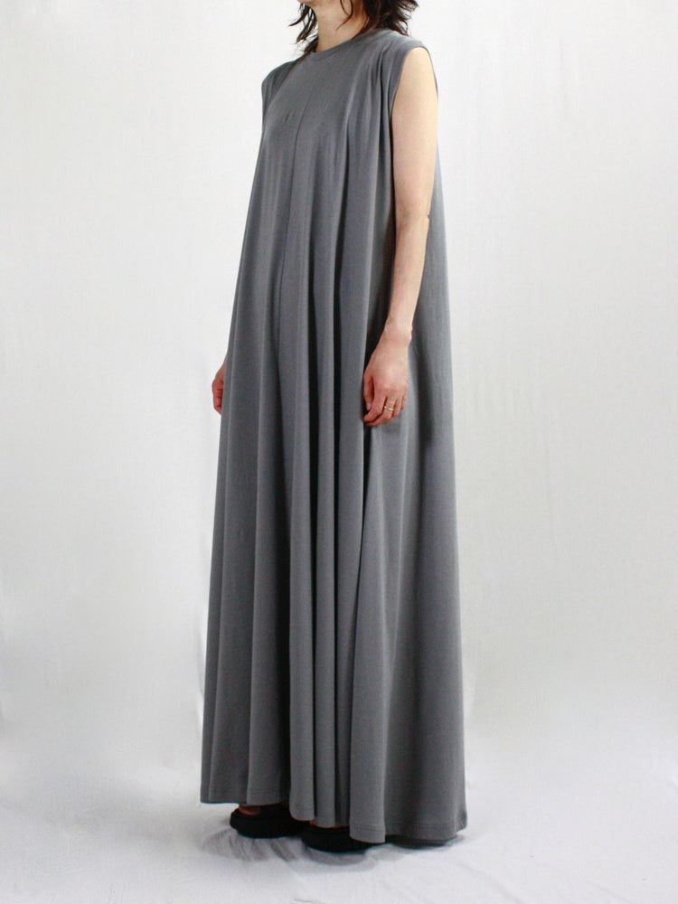 någonstans / minimal volume tanktop dress / cloud / 470IA183-0111