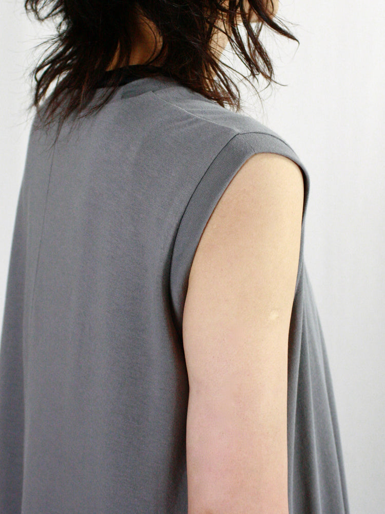 någonstans / minimal volume tanktop dress / cloud / 470IA183-0111