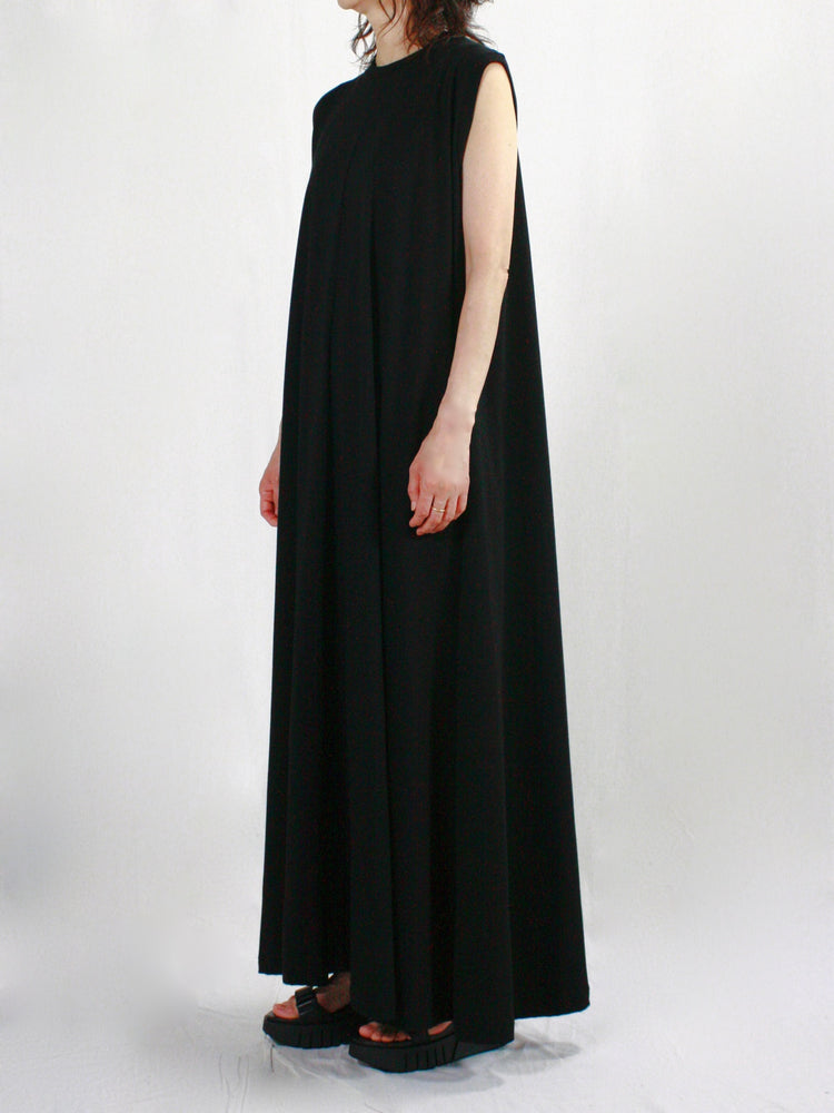 någonstans / minimal volume tanktop dress / black / 470IA183-0111