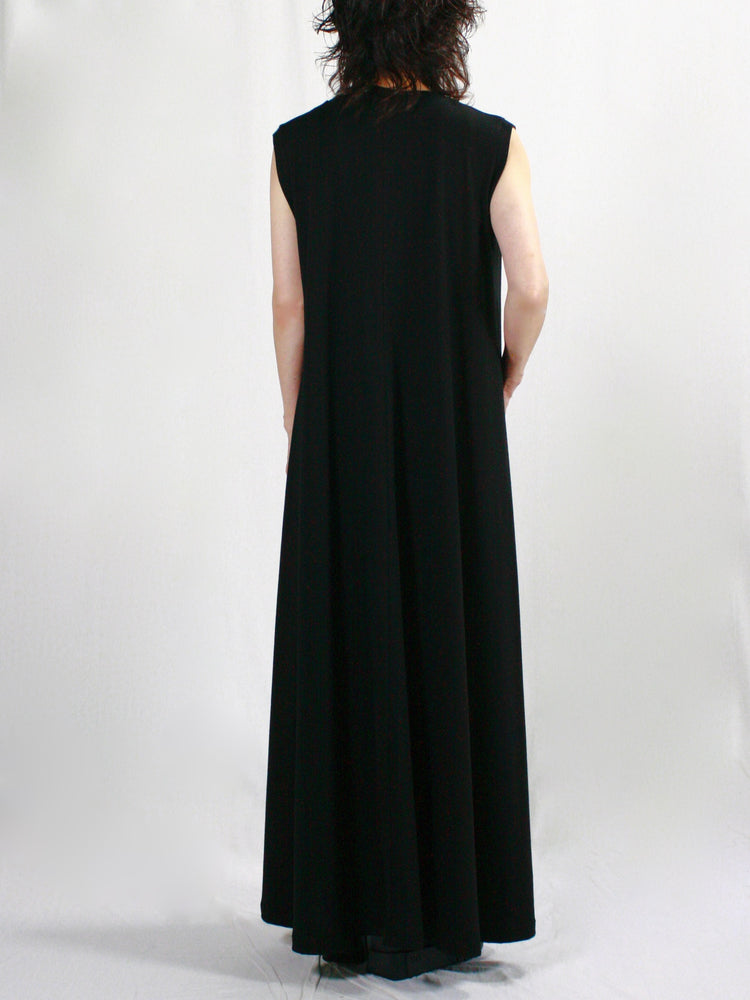 någonstans / minimal volume tanktop dress / black / 470IA183-0111