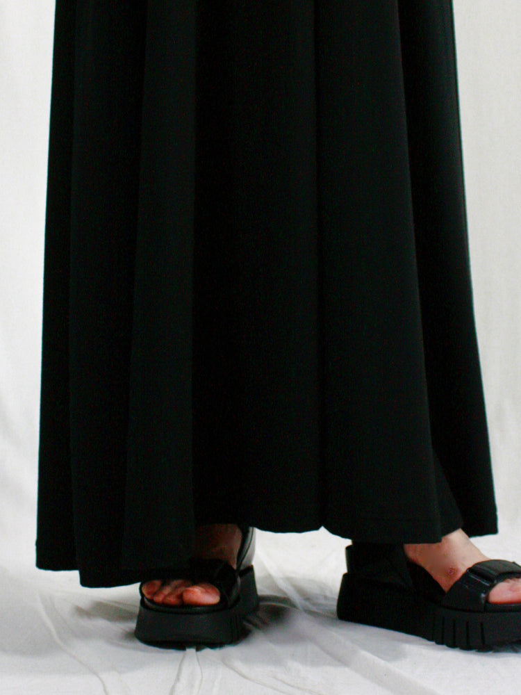 någonstans / minimal volume tanktop dress / black / 470IA183-0111