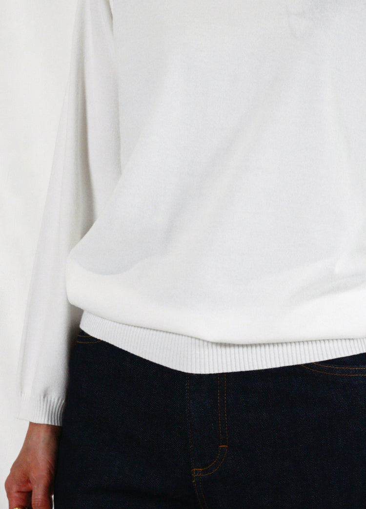 MADISONBLUE / HELLO CREW NECK PO / WHITE / MB000-8001