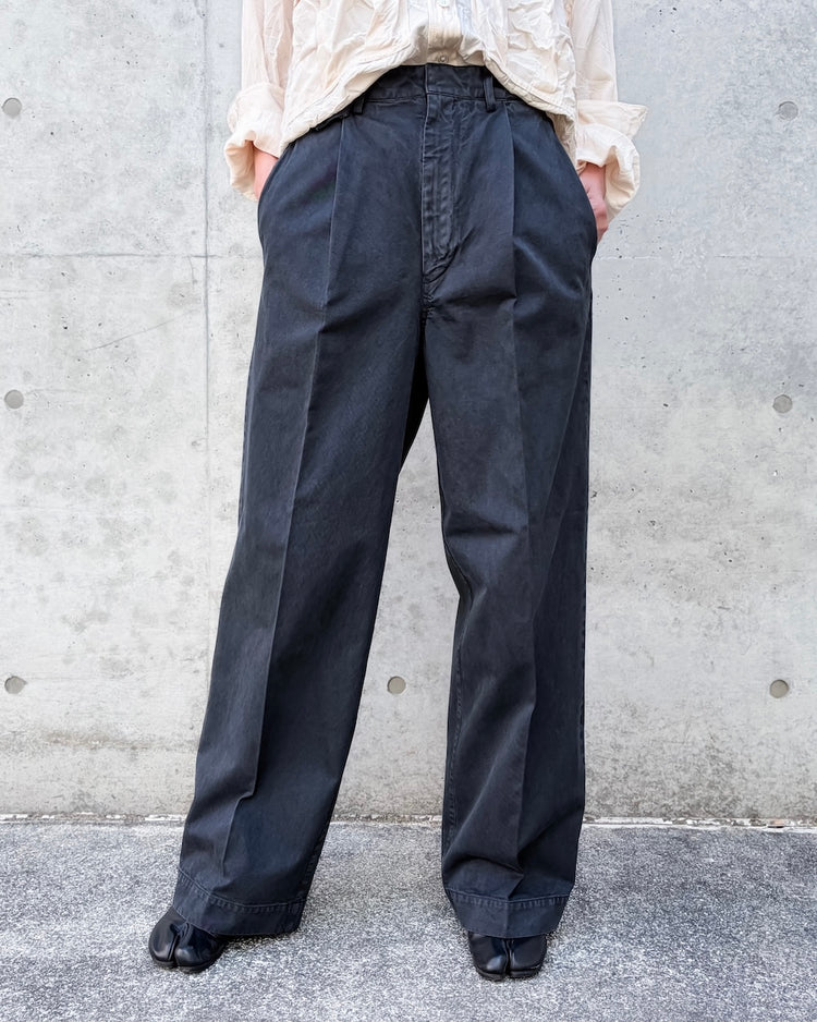AURALEE / GARMENT-DYED FINX LIGHT CHINO ONE-TUCK WIDE PANTS / BLACK / A26SP05LF