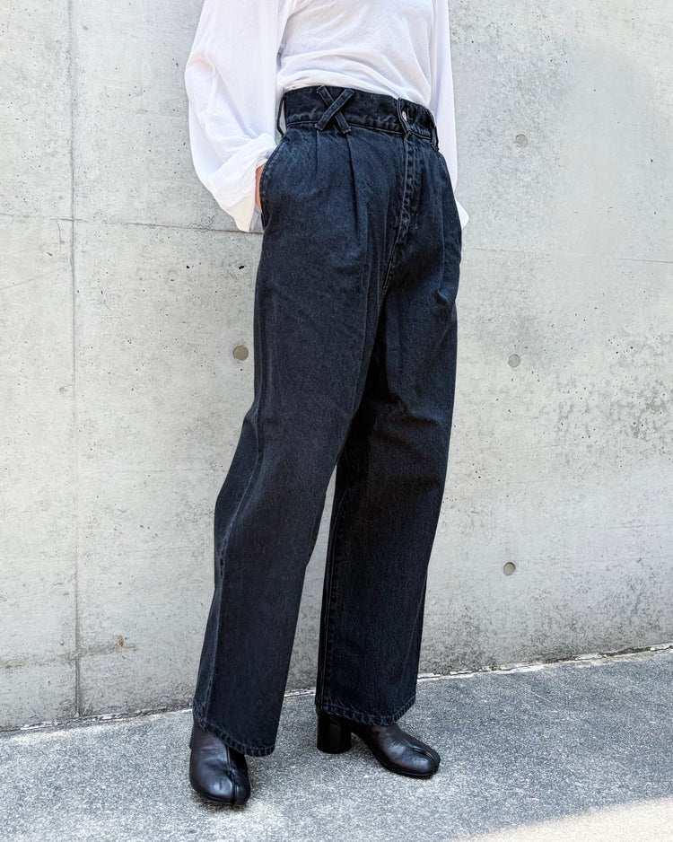 CINOH / 2-TUCK DENIM TROUSERS / BLACK / E60-008