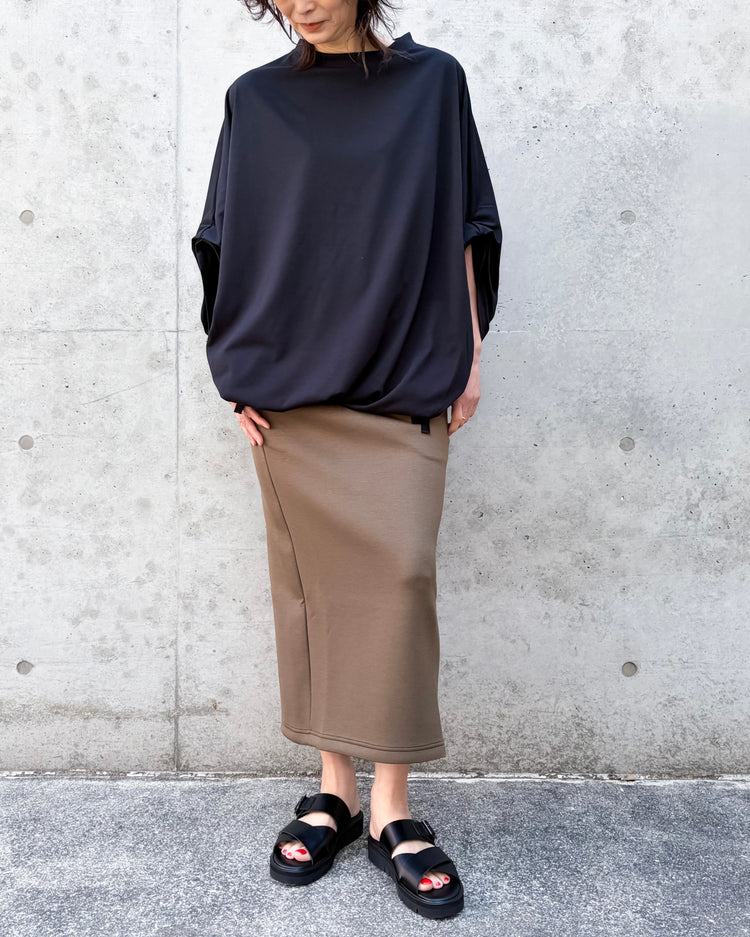 COGTHEBIGSMOKE / NARIAH TUCKED SLEEVE TOP / BLACK