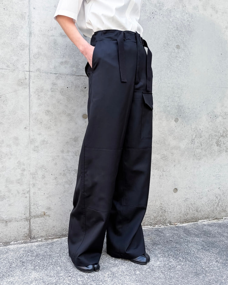 AURALEE / WOOL HERRINGBONE CARGO PANTS / BLACK / A26SP05CH