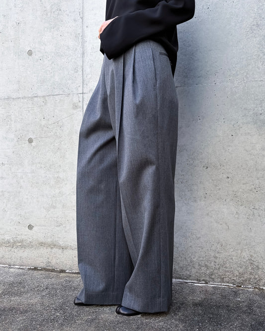 CINOH / GRAY TWO TUCK PANTS / GRAY / BF-PT-014