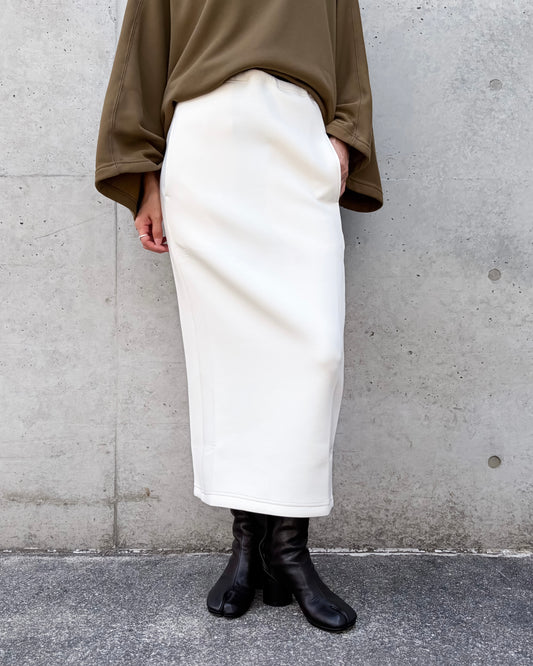 COGTHEBIGSMOKE / FIA SKIRT / MILK