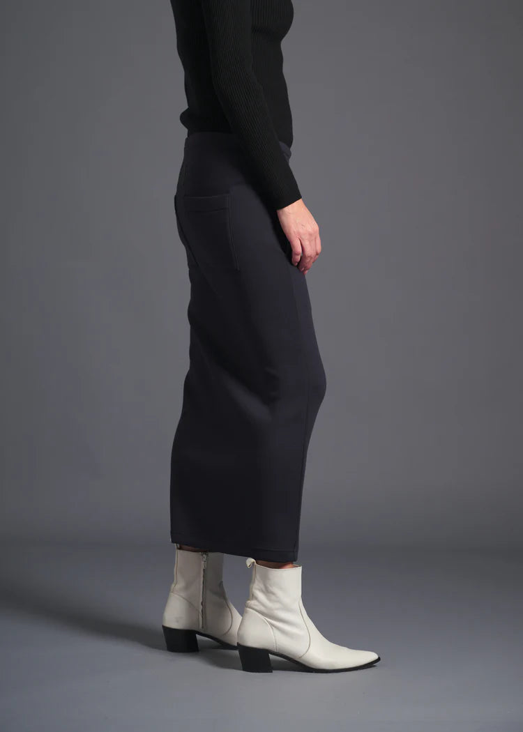 COGTHEBIGSMOKE / FIA SKIRT / AIRLY COCOON TWILL  / BLACK