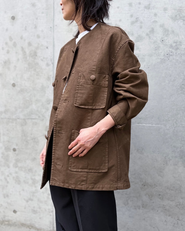 AURALEE / GARMENT-DYED ORGANIC COTTON HEAVY TWILL ROUND NECK BLOUSON / DARK BROWN / A26SB050G