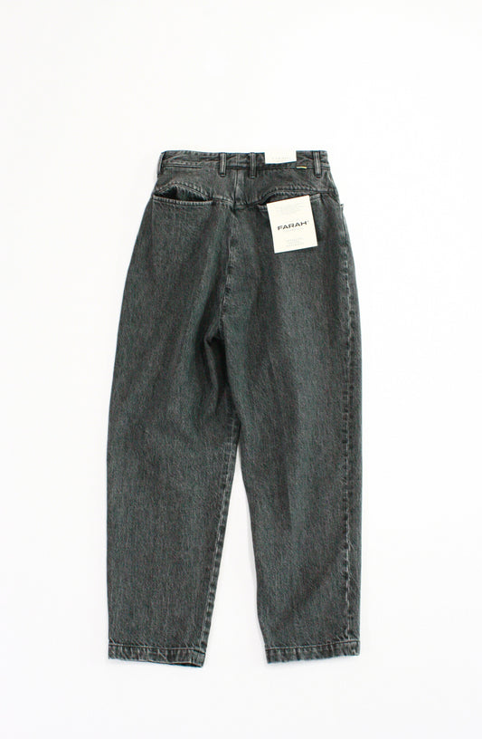 FARAH / Two Tuck Wide Tapered Pants・Gray・FR0401-W4017