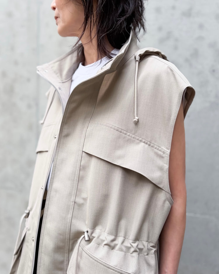 AURALEE / WOOL MAX CANVAS OVER VEST / TOP GRAY BEIGE / A26SV07WC