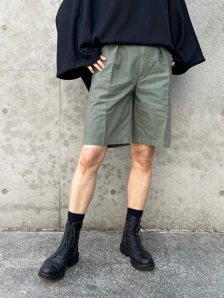 FARAH / GARMENT DYE PIN TUCK WIDE SHORTS / L.SAGE / FR0601-M4020