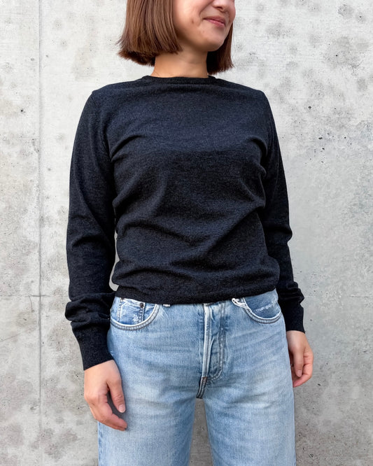 AURALEE / HIGH TWIST WOOL KNIT CREW-NECK P/O / CHARCOAL / A26AP03CK /