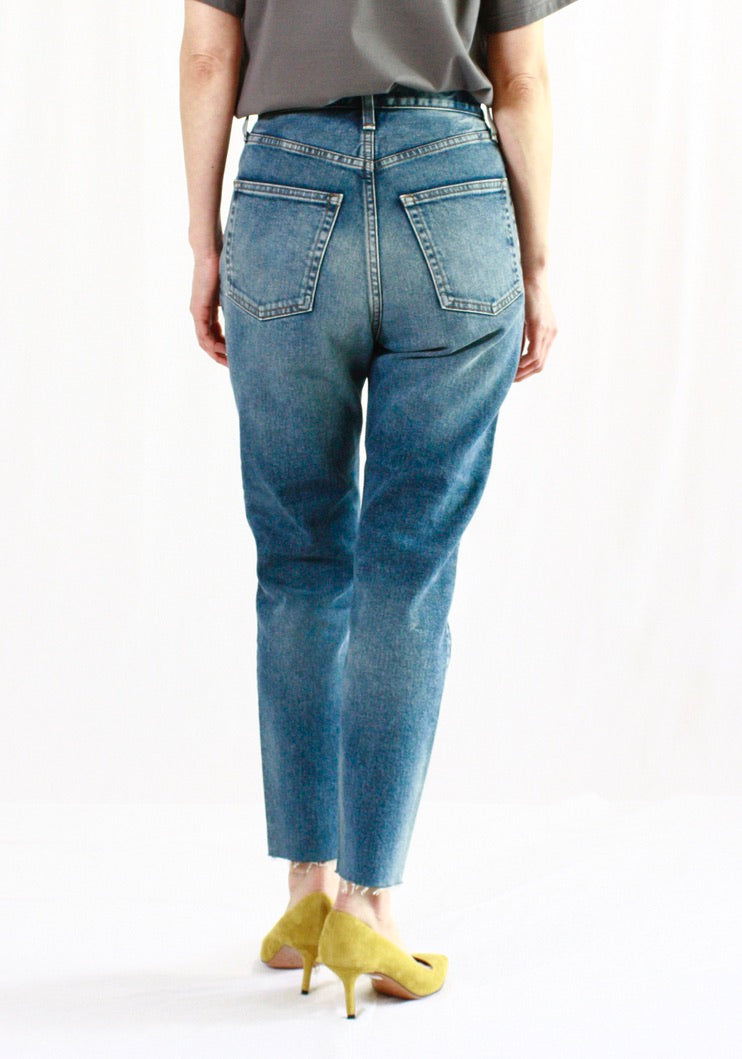 HYKE / TAPERED JEANS・USED WASH BLUE