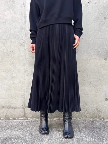HYKE / TAFFETA PLEATED SKIRT / BLACK / 14164
