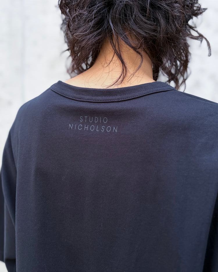 STUDIO NICHOLSON / SHORT SLEEVE T-SHIRT / BLACK