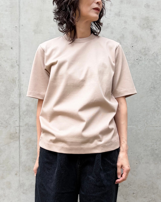 CINOH / REFINA/COMPACT T-SHIRT / TAUPE / C40-001