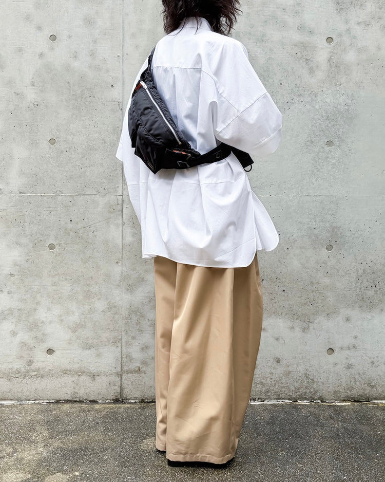 någonstans / volume shirt / salt / 470JA830-0191