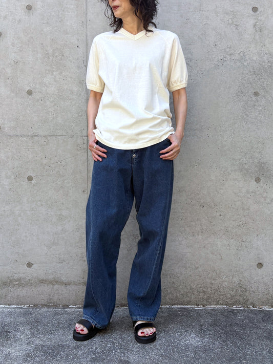 SOPHIE TALKS ABOUT THE WEATHER / VネックリンガーTシャツ / IVORY / COM-26S-CU06