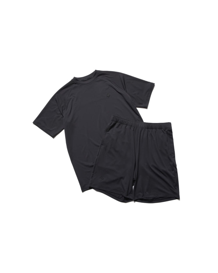 【中古品】　Bristol トレイ 黒 F.C.Real Bristol / TRAINING S/S TOP&SHORTS / BLACK / FCRB-260060