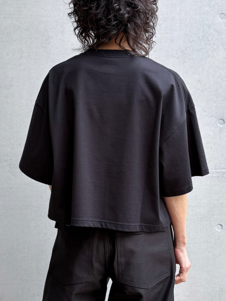 HYKE / CROPPED SHORT-SLV TEE BIG FIT / BLACK / 12438