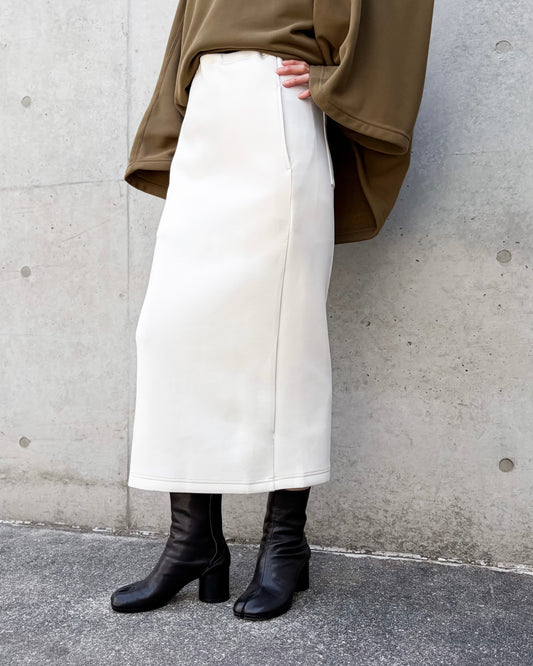 COGTHEBIGSMOKE / FIA SKIRT / MILK