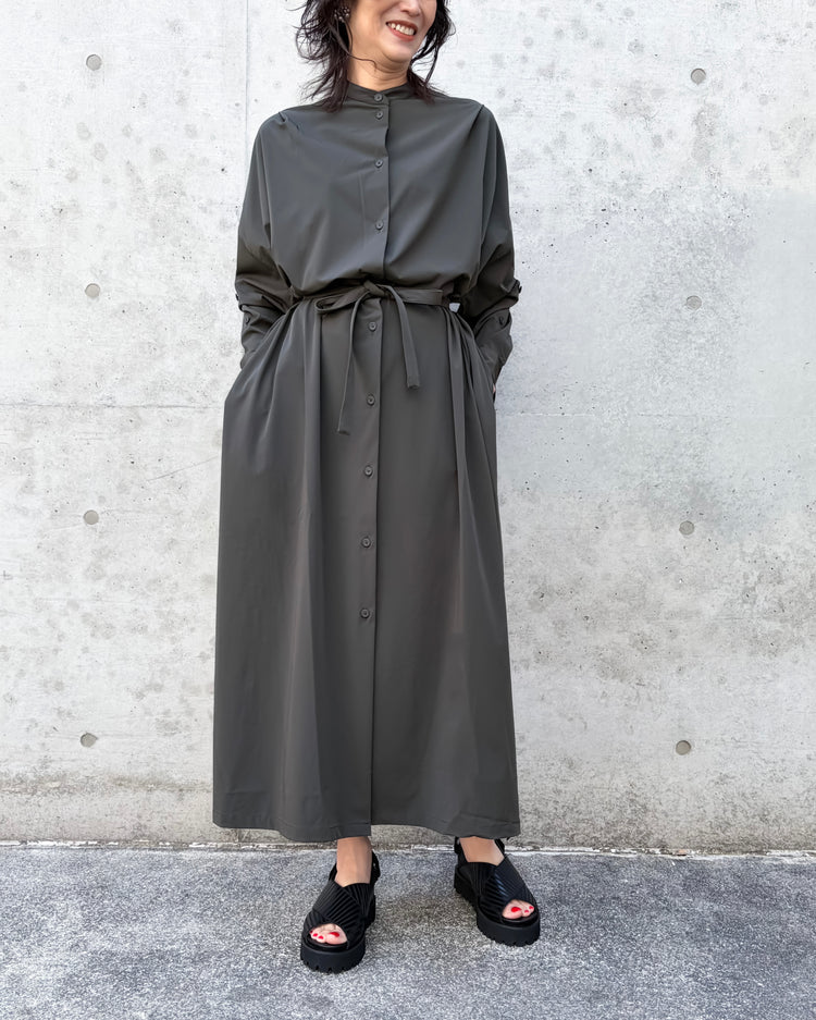 COGTHEBIGSMOKE / NELL DRESS - LUX TWILL STRETCH / DK OLIVE