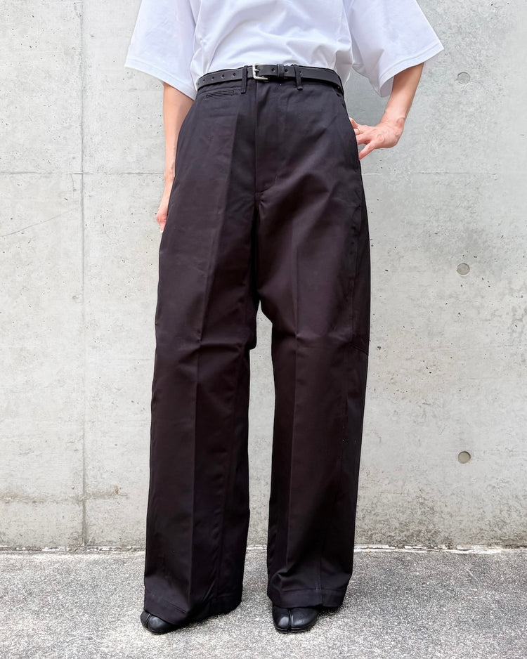 HYKE / BARREL LEG CHINO TROUSERS / BLACK / 13348 /